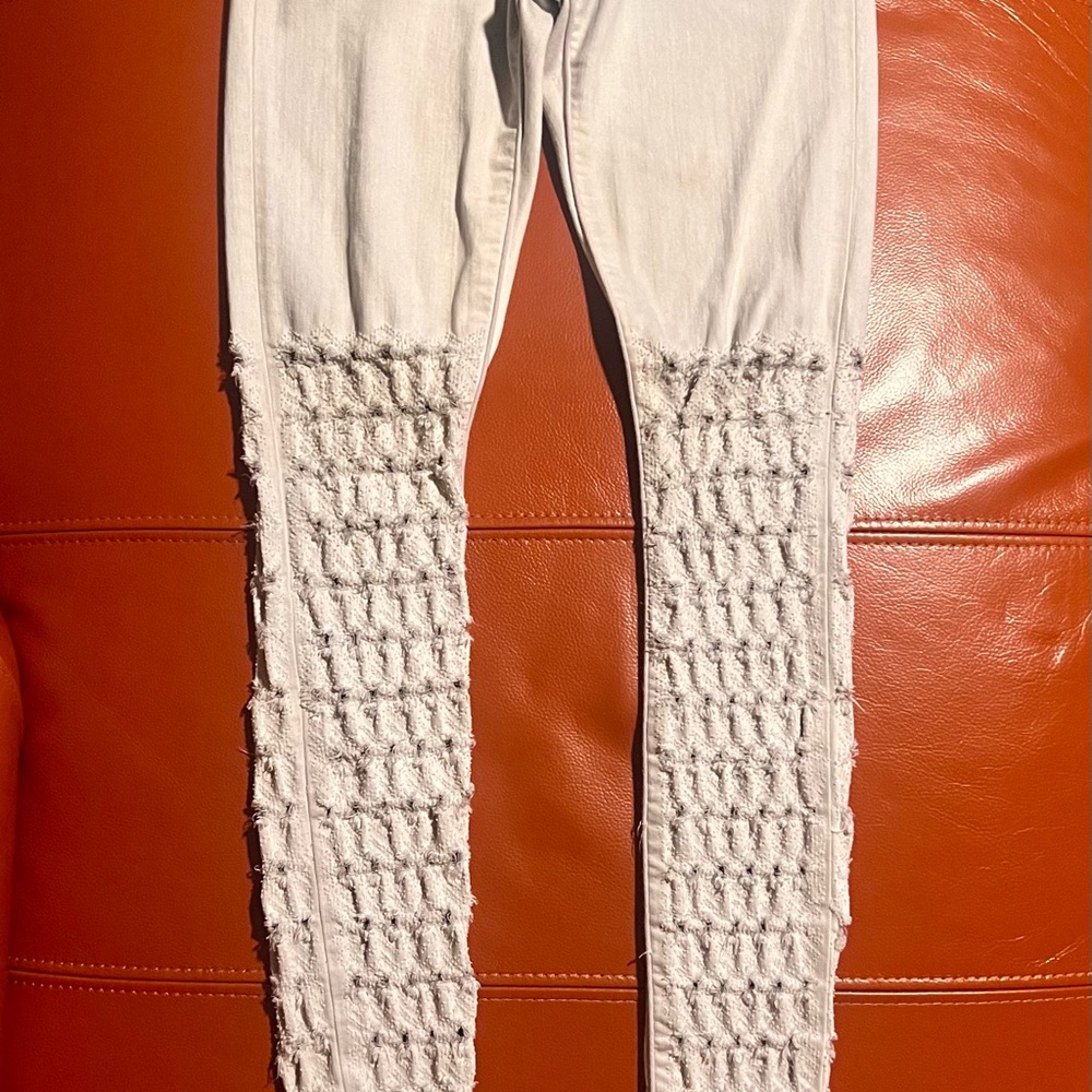Size 26 BROCKENBOW distressed gray skinny jeans